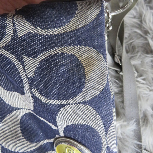 COACH CROSSBODY BAG - Picture 3 of 6